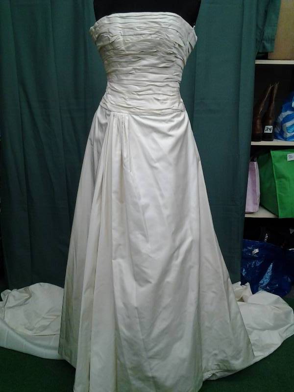 Stewart Parvin 100% Silk Size 12