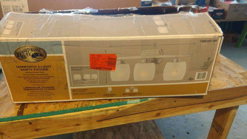 3 Light vanity fixture