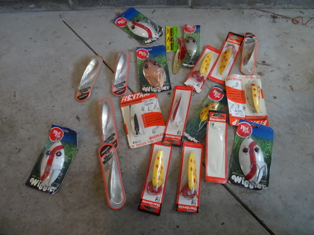 lot 23 image: Large variety of Dare Devils, spoon...