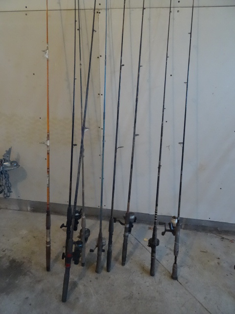 lot 36 image: 7 misc fishing reels and rods...