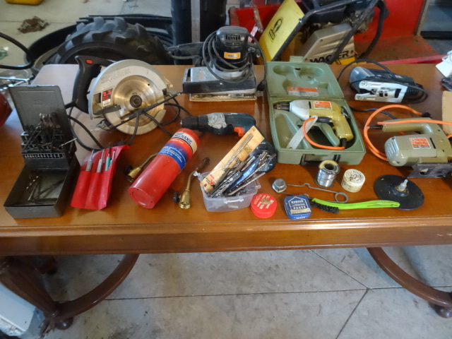 lot 61 image: Skil saw. Orbital sander. Drill. 2 ...