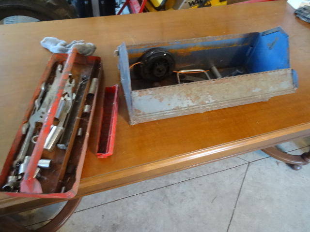 lot 85 image: Metal tool box with misc sockets an...
