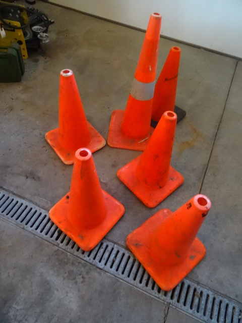 lot 102 image: 6 orange safety cones...