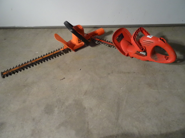 lot 144 image: Black and Decker hedge trimmers. Qt...