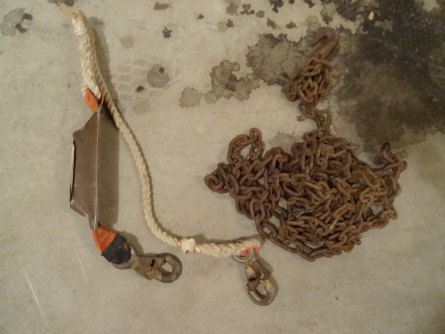 lot 179 image: 2 chains. Broken hooks. Tree climbe...