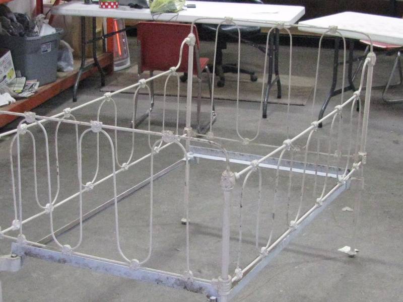 Wrought Iron bed (Child)