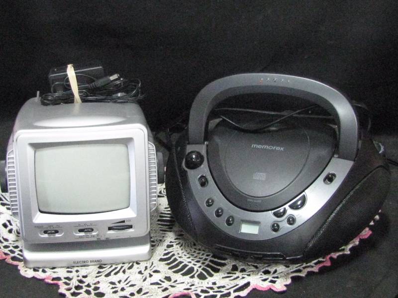 T.V. & CD Player