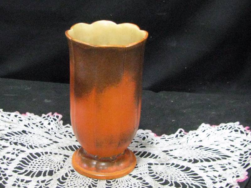 Red Wing Vase #784