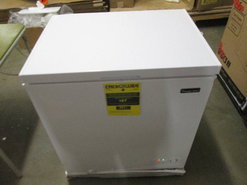 Magic Chef 5.2 cu. ft. Chest Freeze...