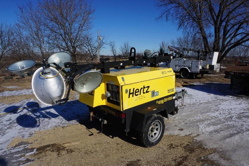 2012 Wacker Neuson 20 KW Tow Behind Gen Set Light Tower
