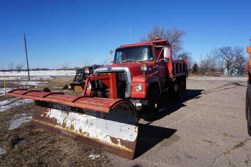 1985 Ford 8000 Dump & Plow Truck
