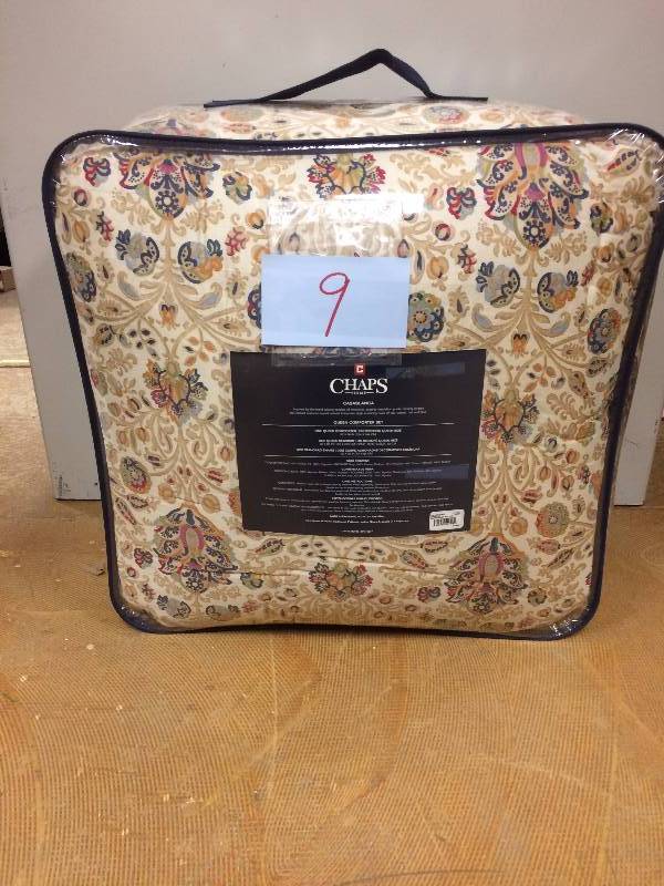 lot 9 image: Chaps Casablanca Queen Never used