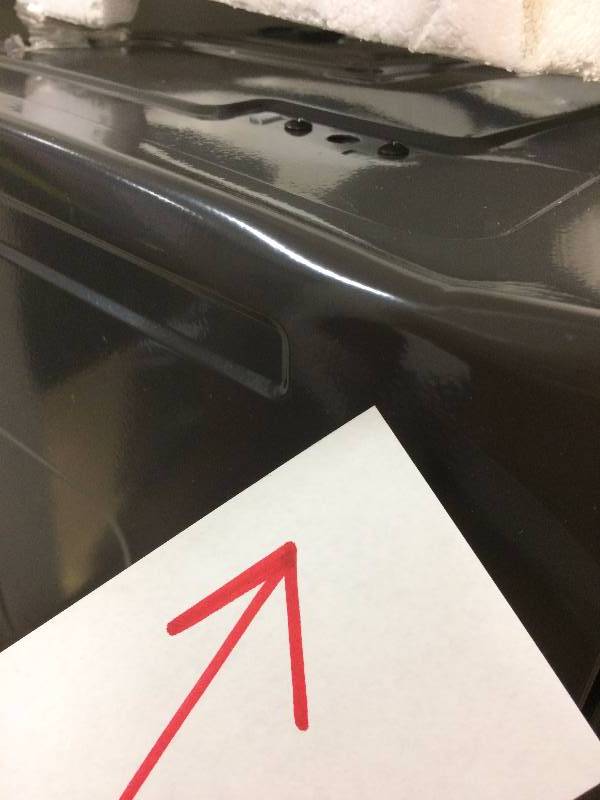 lot 29 image: GE JVM7195SKSS 1000W BuiltIn Microwave 1.9 cu ft dent on top corner