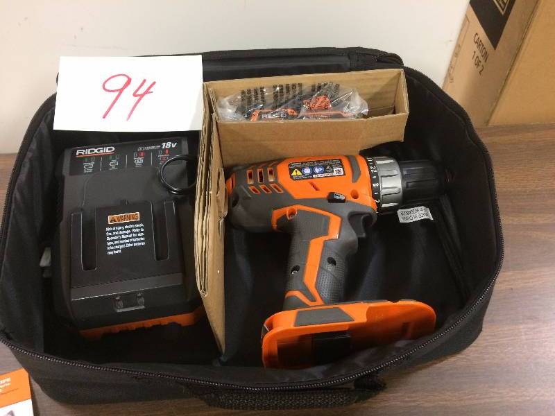 lot 94 image: Ridgid 18-Volt Cordless Lithium-Ion 12 in. Compact DrillDriver Tool 1 battery and charger  Kit never used