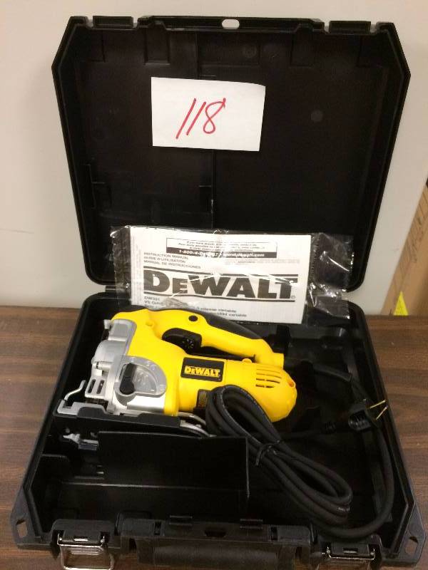 lot 118 image: Dewalt 6.5 Amp Jig Saw DW331K Never used