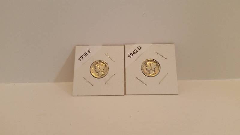 lot 209 image: 1935 P (Philadelphia Mint) and 1942 D (Denver Mint) Mercury Silver Dimes