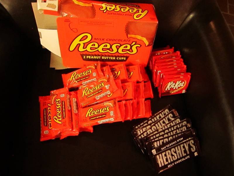 Lot of candy, great for vending or ...