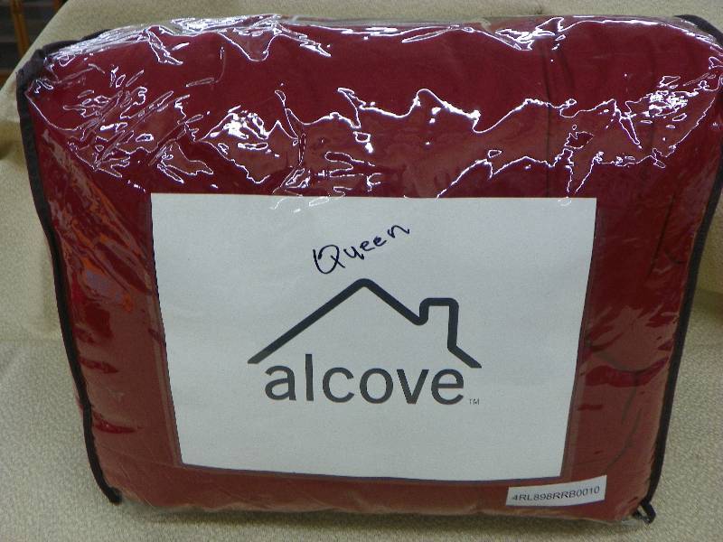 Alcove Queen Comforter