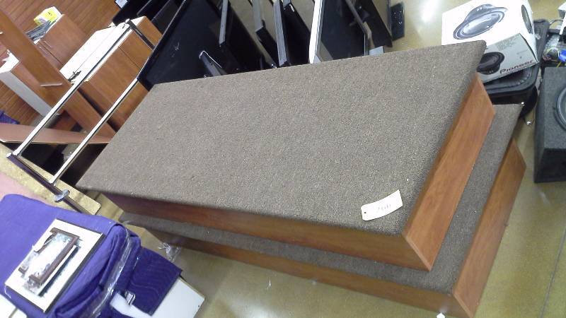 Retail Store Fixture - Pair of Platforms