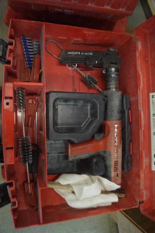 Hilti DX351 Powder Actuated Tool