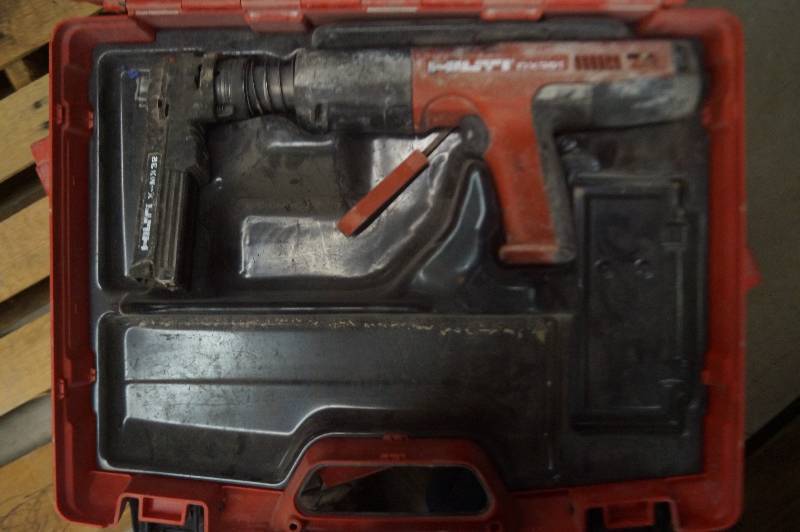 Hilti DX351 Powder Actuated Tool