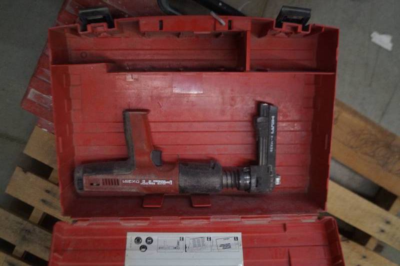 Hilti DX351 Powder Actuated Tool