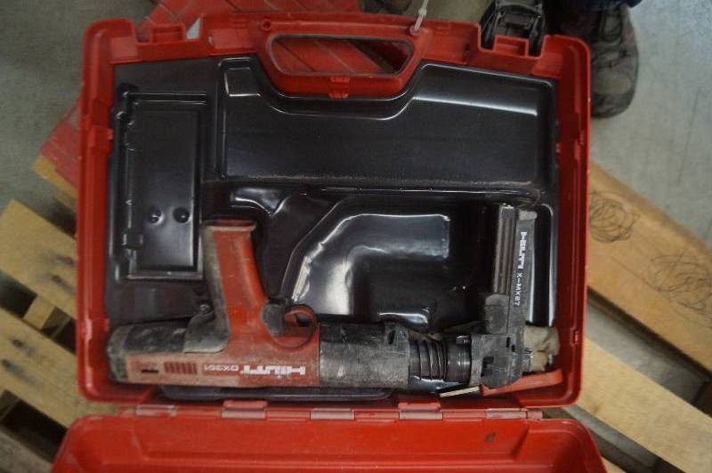 Hilti DX351 Powder Actuated Tool