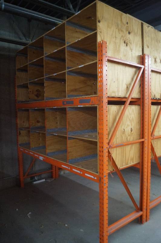 lot 7 image: Pallet Racking
