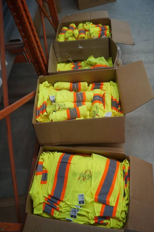 lot 25 image: Safety Vests