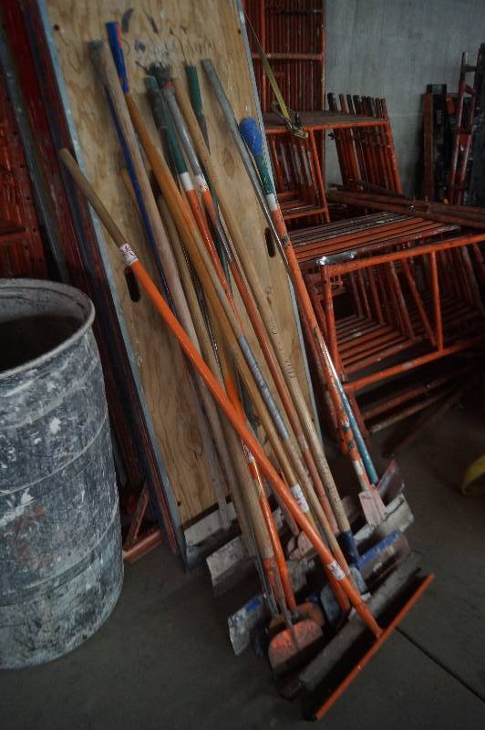 lot 41 image: Floor Scrapers