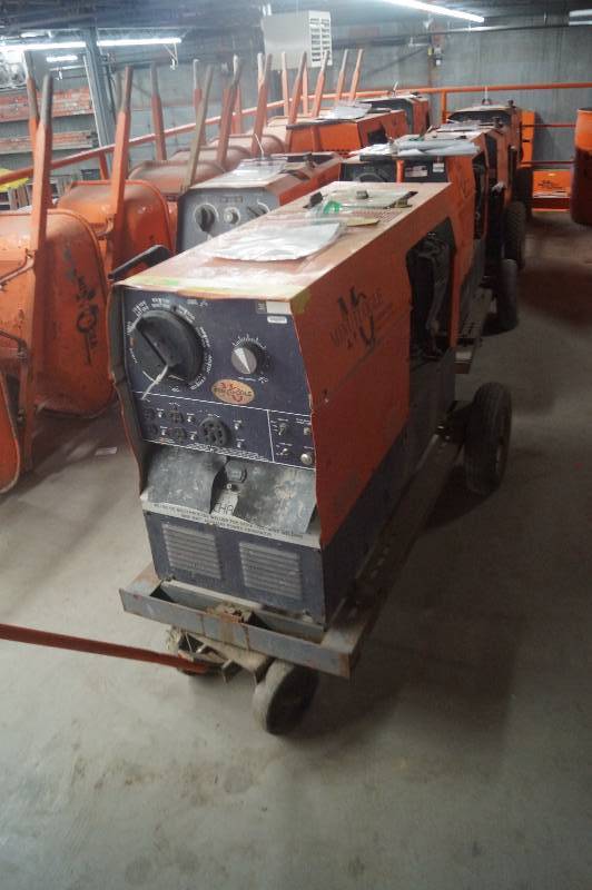 lot 92 image: Hobart Welder Generator