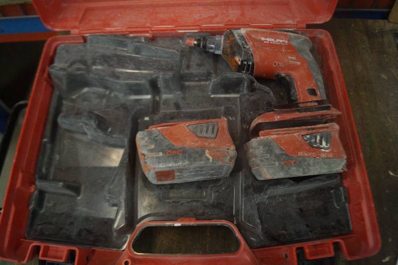 lot 109 image: Heavy Duty Booster Cables