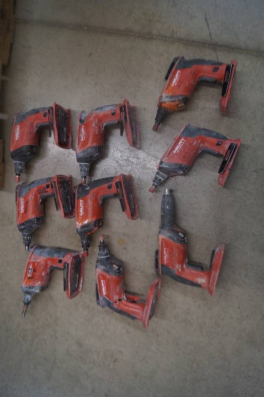 lot 128 image: Hilti Drills