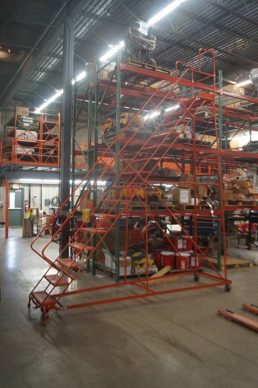 lot 138 image: Rolling Ladder