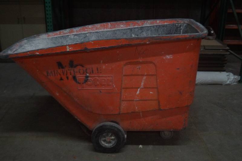 lot 152 image: Toter Tilt Truck