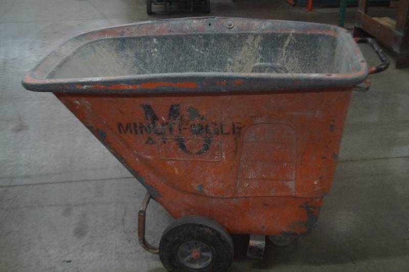 lot 158 image: Toter Tilt Truck