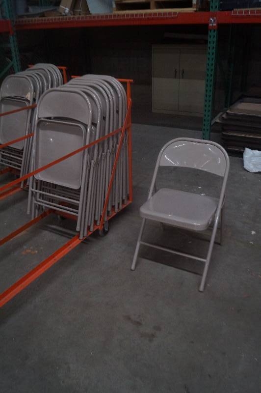 lot 182 image: Folding Chairs