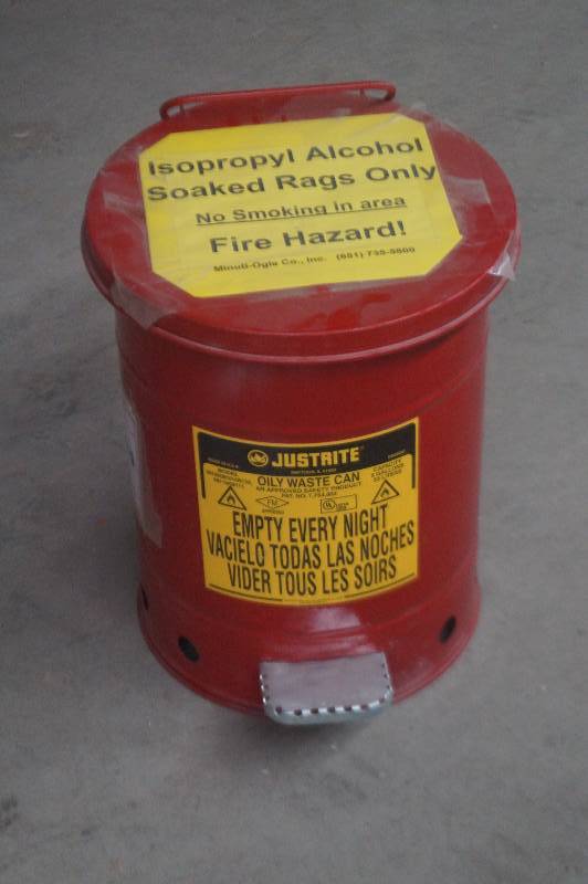 lot 100 image: Alcohol Rag Disposal Can
