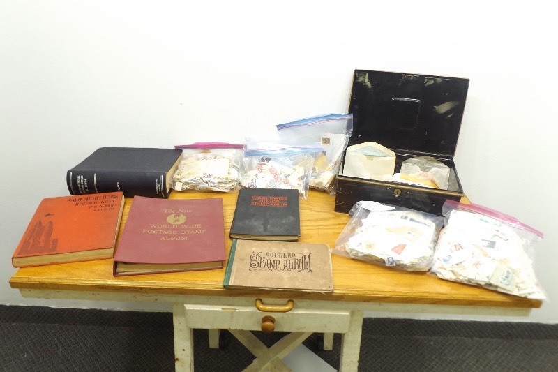 HUGE Lot of US and Foreign Stamps
