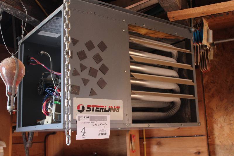 lot 4 image: Sterling 75K BTU Unit Natural Gas Heater
