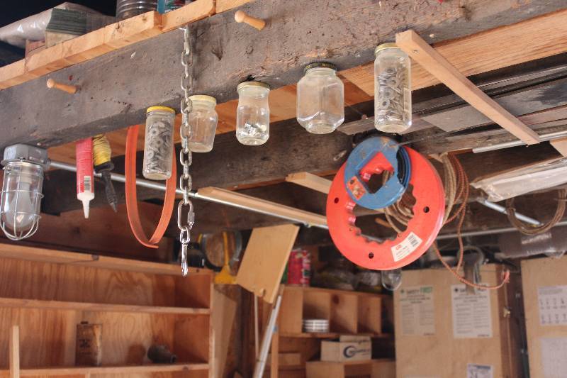lot 23 image: Hanging Lot of Hardware