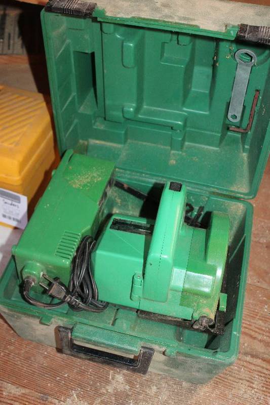 lot 11 image: Hitachi 6.25in. Cordless Circular Saw
