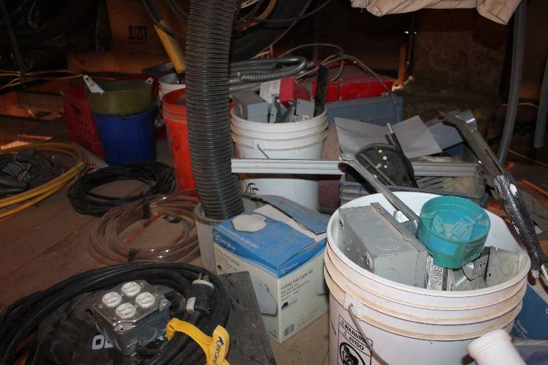 lot 27 image: Tools, Electrical Equipment