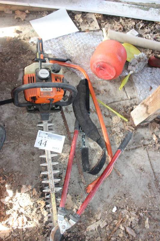 lot 44 image: Gas Tree Shears, Pruners, Gas Can