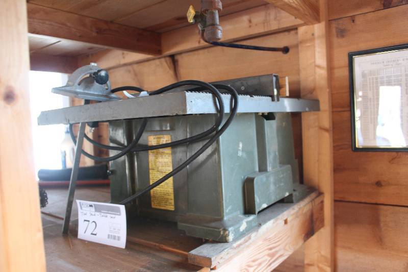 lot 72 image: Makita Table Saw