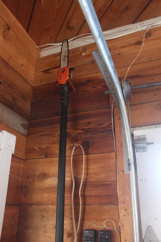 lot 83 image: Still HT75 Gas Pole Saw