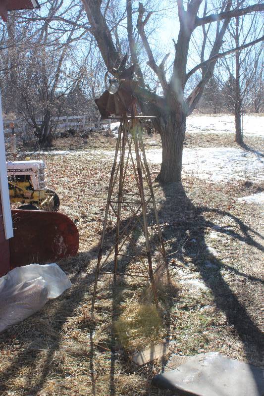 lot 139 image: Metal Windmill 7 Feet Tall