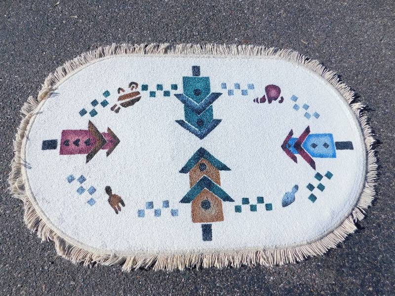 2.5x4 Hand Painted Fringed Oval Rug