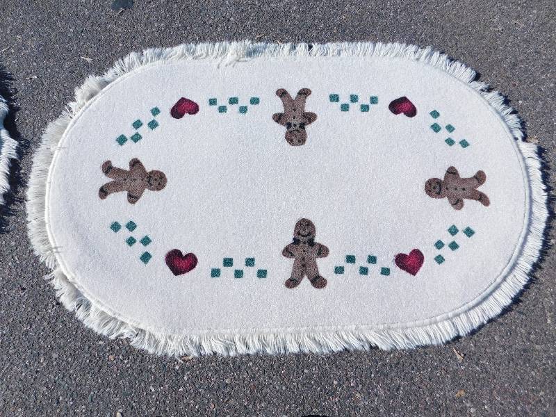 2.5x4 Hand Painted Fringed Oval Rug