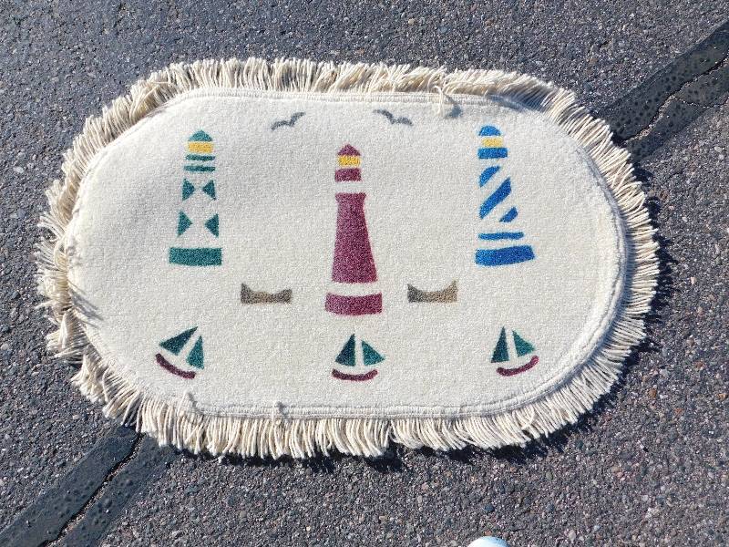 2x3 Hand Painted Small Fringed Oval Rug